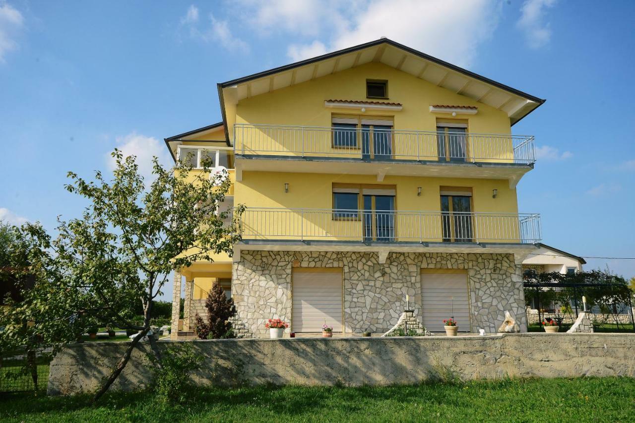 Ferienhaus Tomic Nedeščina Dış mekan fotoğraf