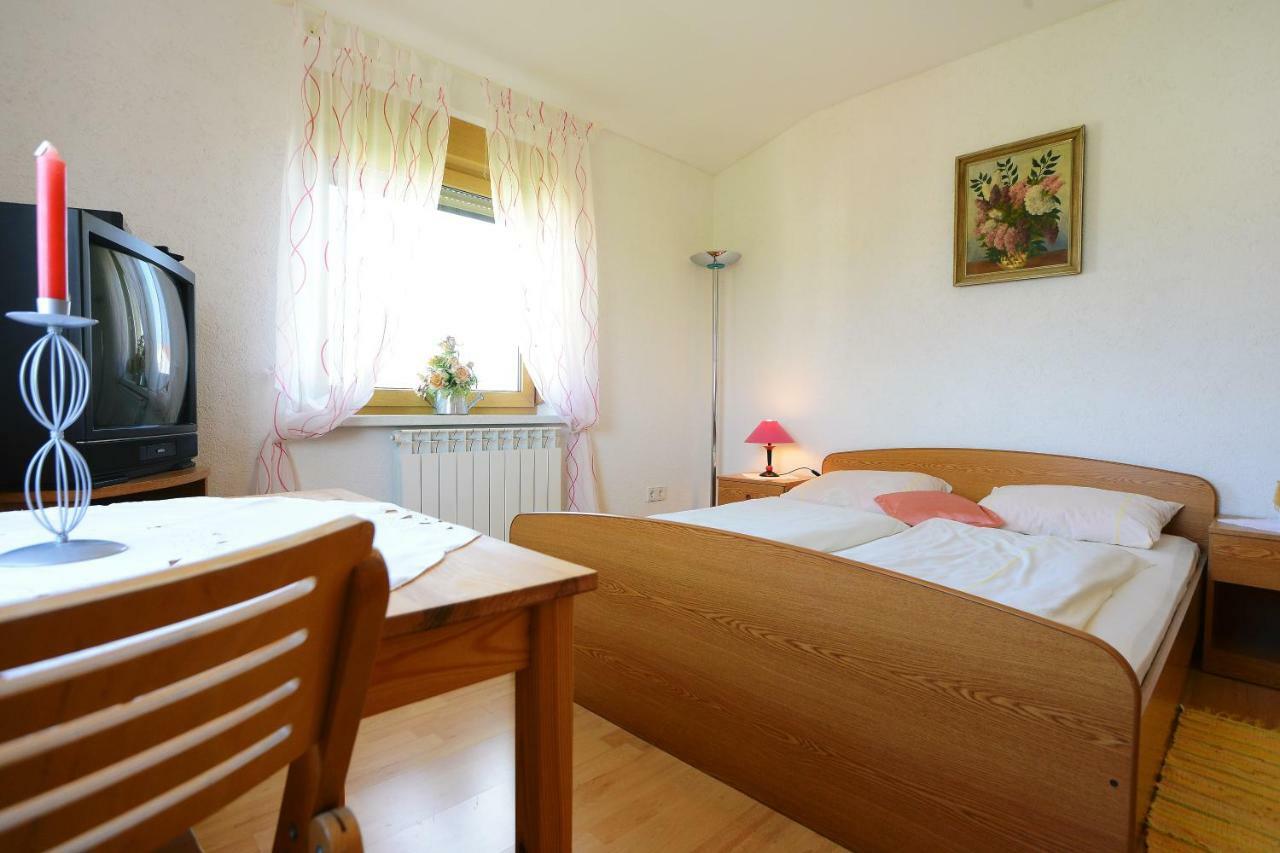 Ferienhaus Tomic Nedeščina Dış mekan fotoğraf