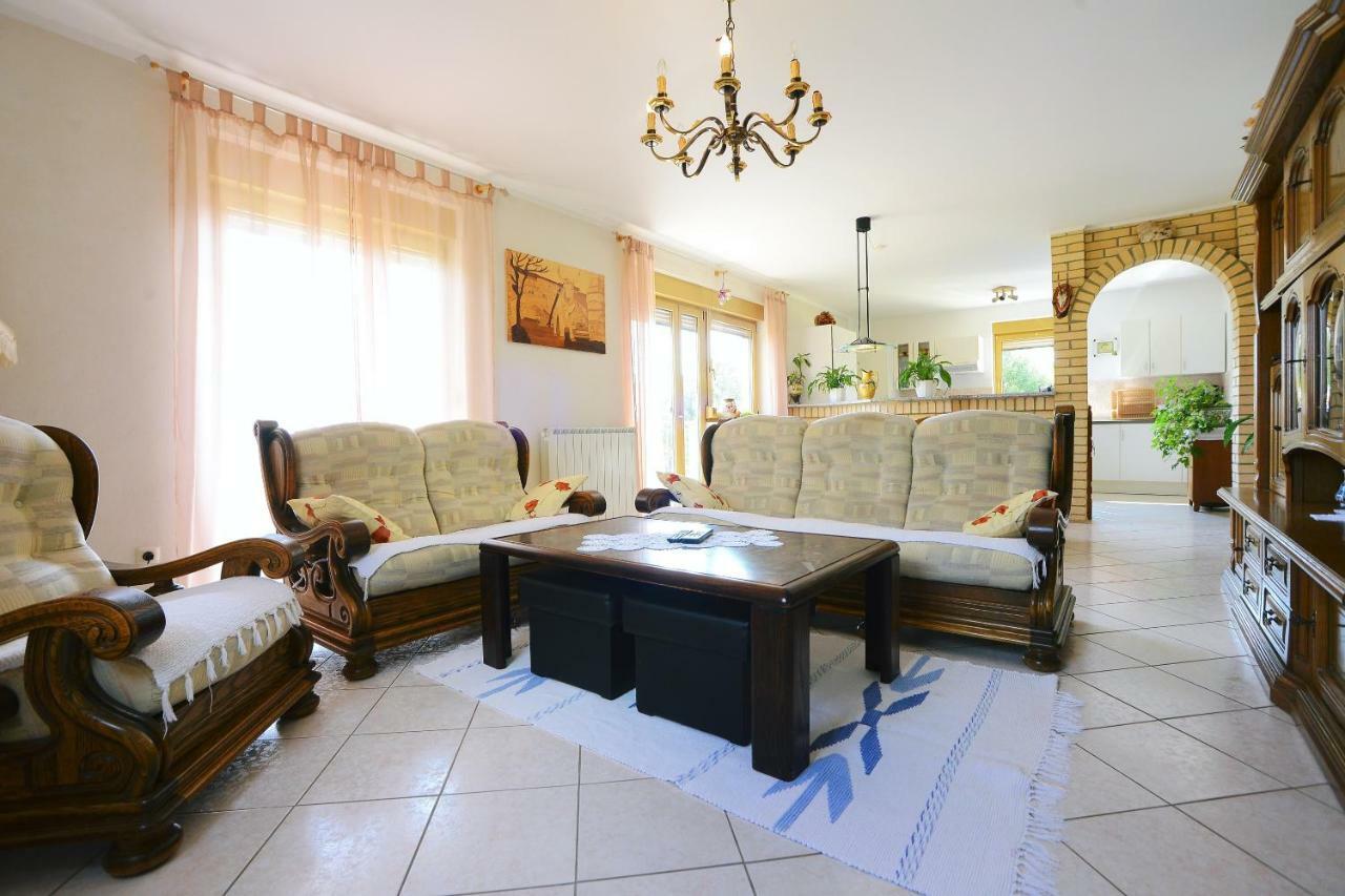 Ferienhaus Tomic Nedeščina Dış mekan fotoğraf