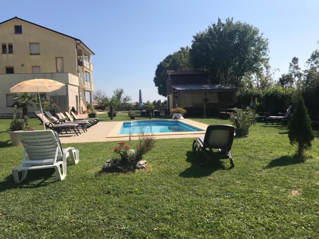 Ferienhaus Tomic Nedeščina Dış mekan fotoğraf